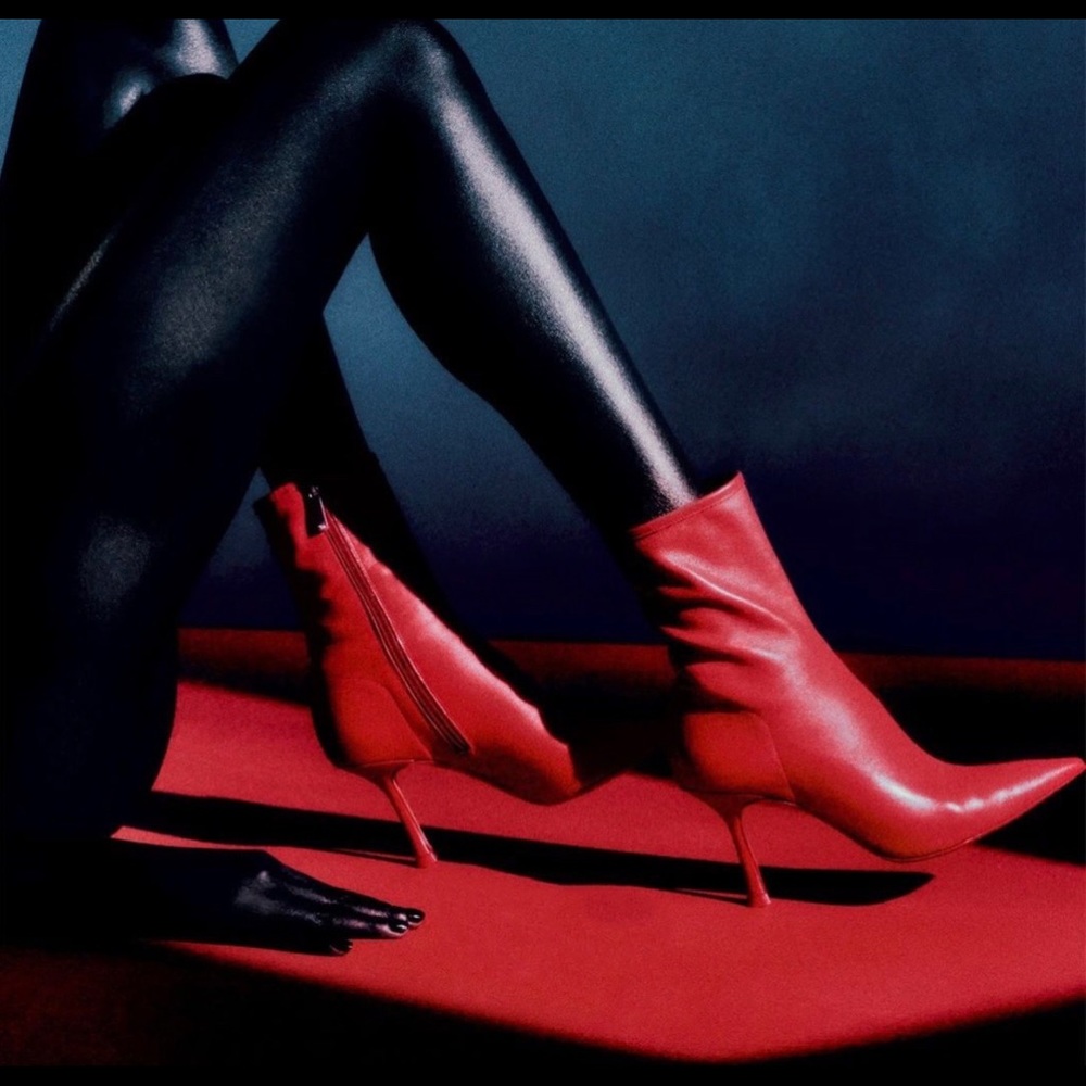 New Genuine leather red booties